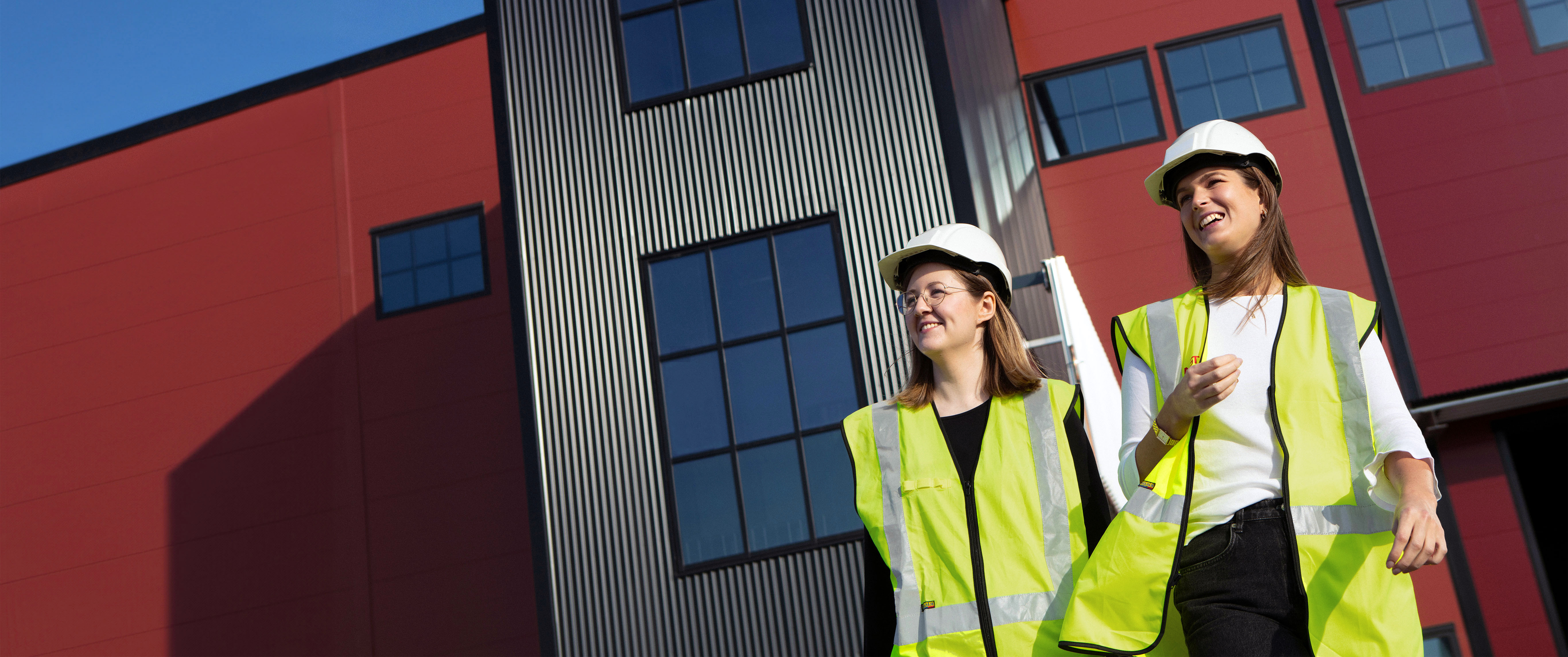 Omslag År 2023 Red3